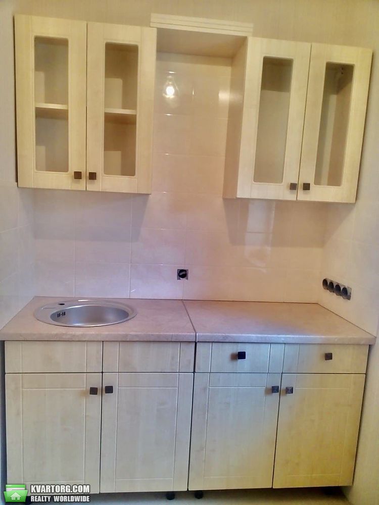 Sell 1-room apartment. Киев, Малокитаевская — photo 1