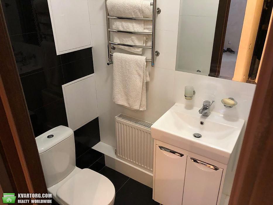 Rent out 3-room apartment. Киев,  Ямская — photo 8