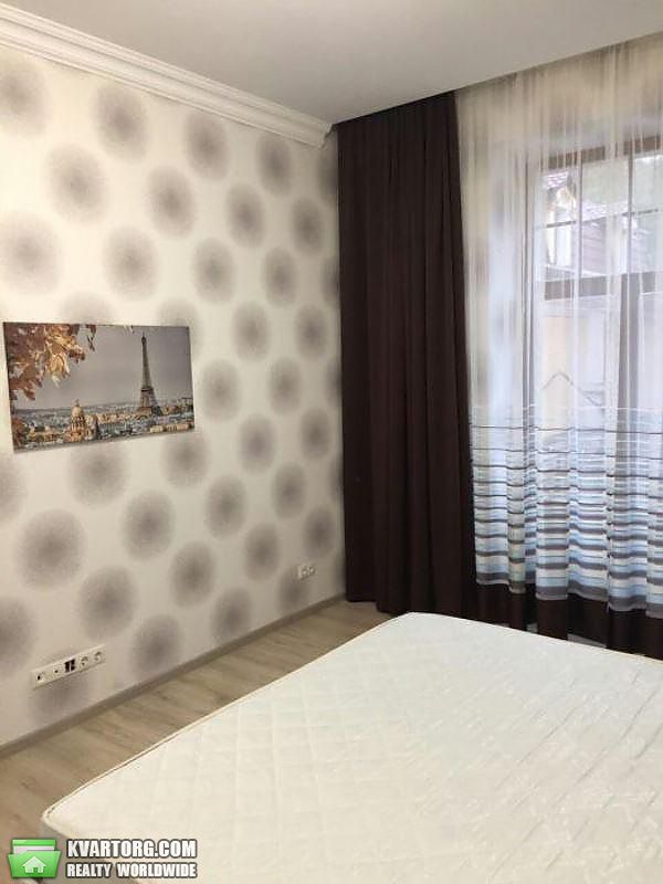 Rent out 2-room apartment. Киев,  Воздвиженская — photo 3