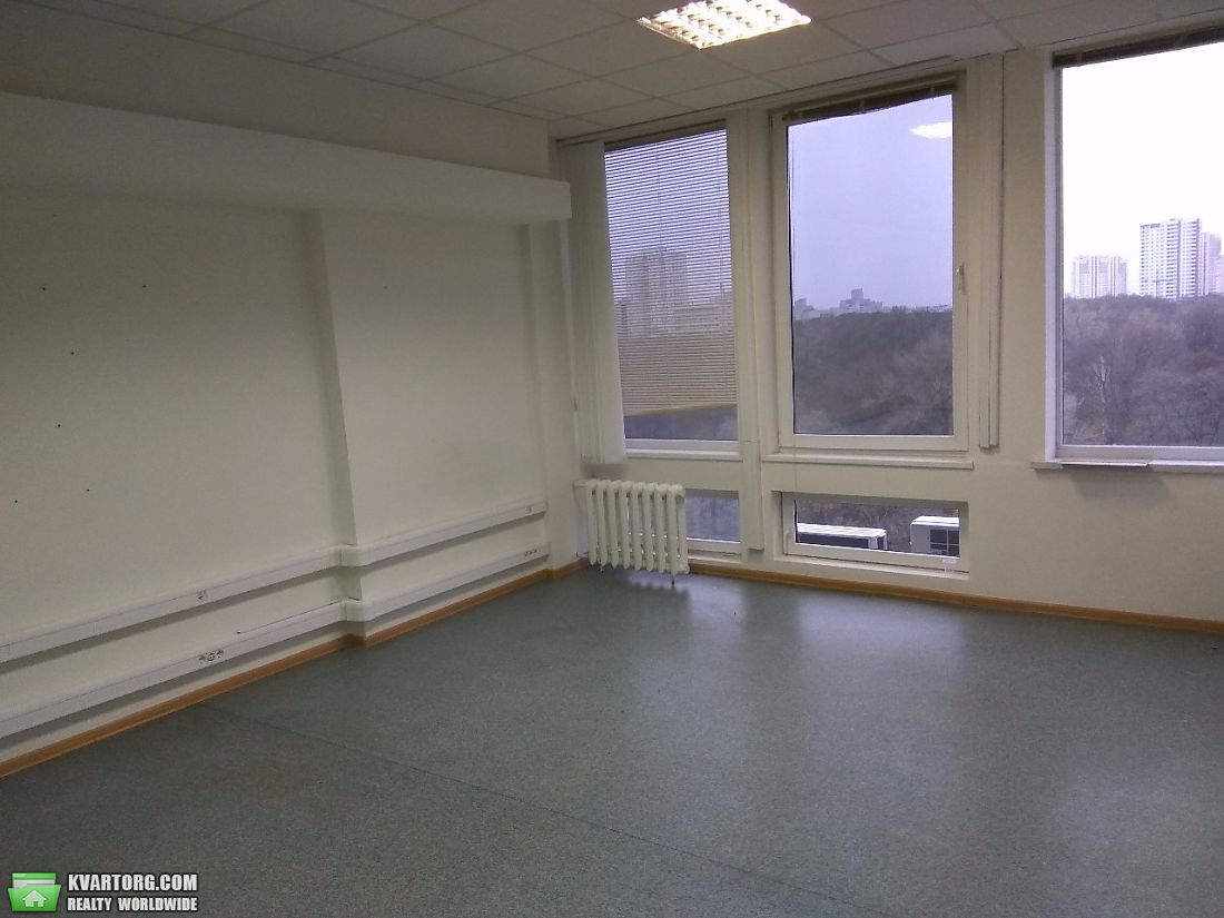 Rent out office. Киев,  Соломенская пл — photo 1