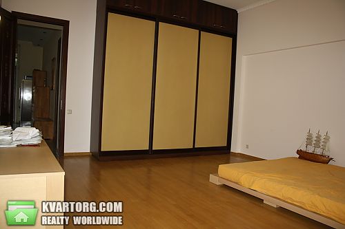 Rent out 2-room apartment. Киев, Банковая — photo 5