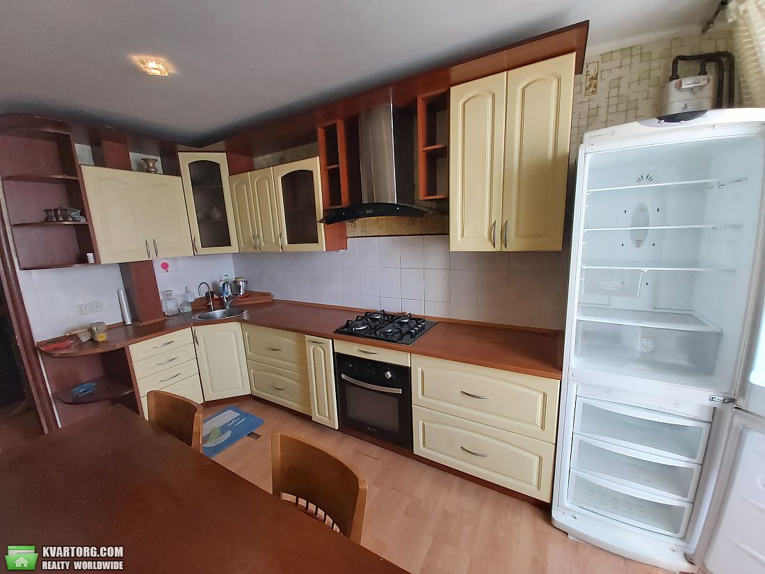Rent out 4-room apartment. Одесса, Вишнёвая — photo 2