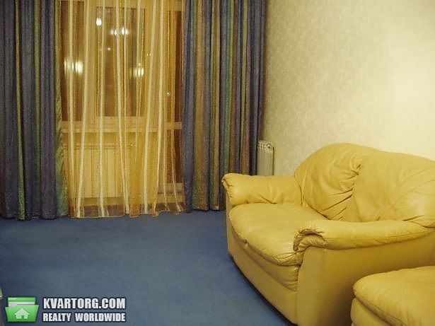 Rent out 3-room apartment. Киев,  Героев Днепра — photo 7