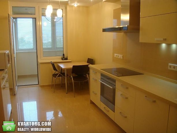 Rent out 3-room apartment. Киев, лобановского — photo 1