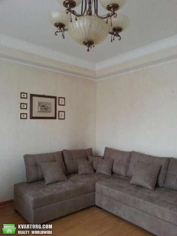 Rent out 2-room apartment. Киев,  Костельная — photo 2