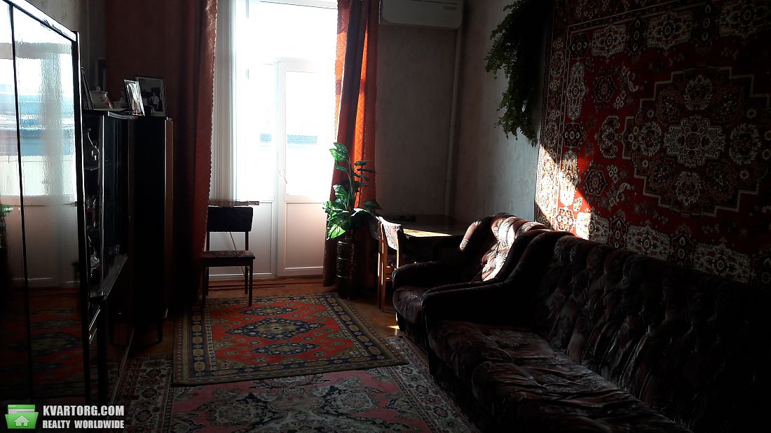 Sell 2-room apartment. Днепропетровск, Карла Маркса.пр — photo 1