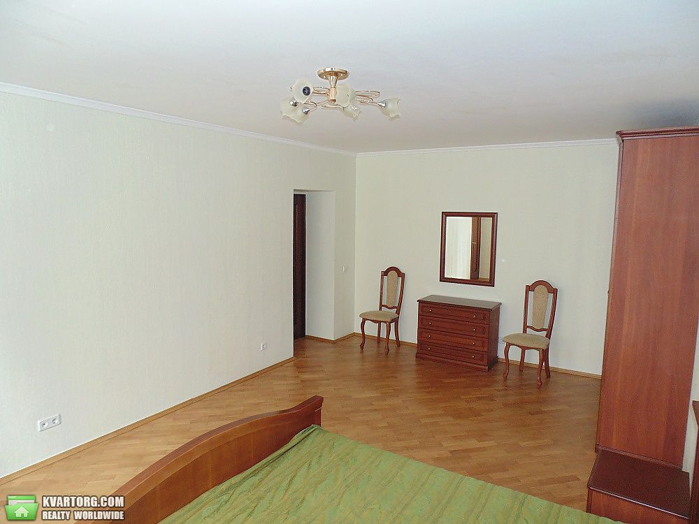 Rent out 3-room apartment. Киев,  Кадетский Гай — photo 7