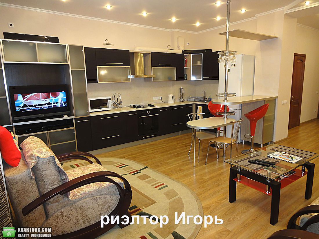 Rent out 2-room apartment. Одесса, Французский бульвар — photo 1