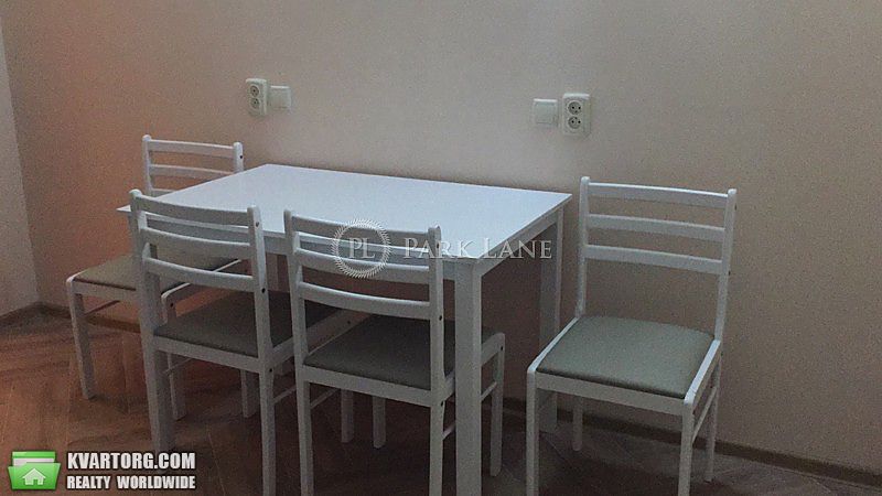 Rent out 2-room apartment. Киев,  Кирило-Мефодиевская — photo 3