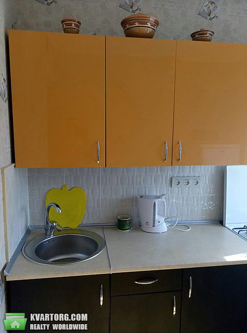 Rent out 2-room apartment. Киев,  Бастионная — photo 1