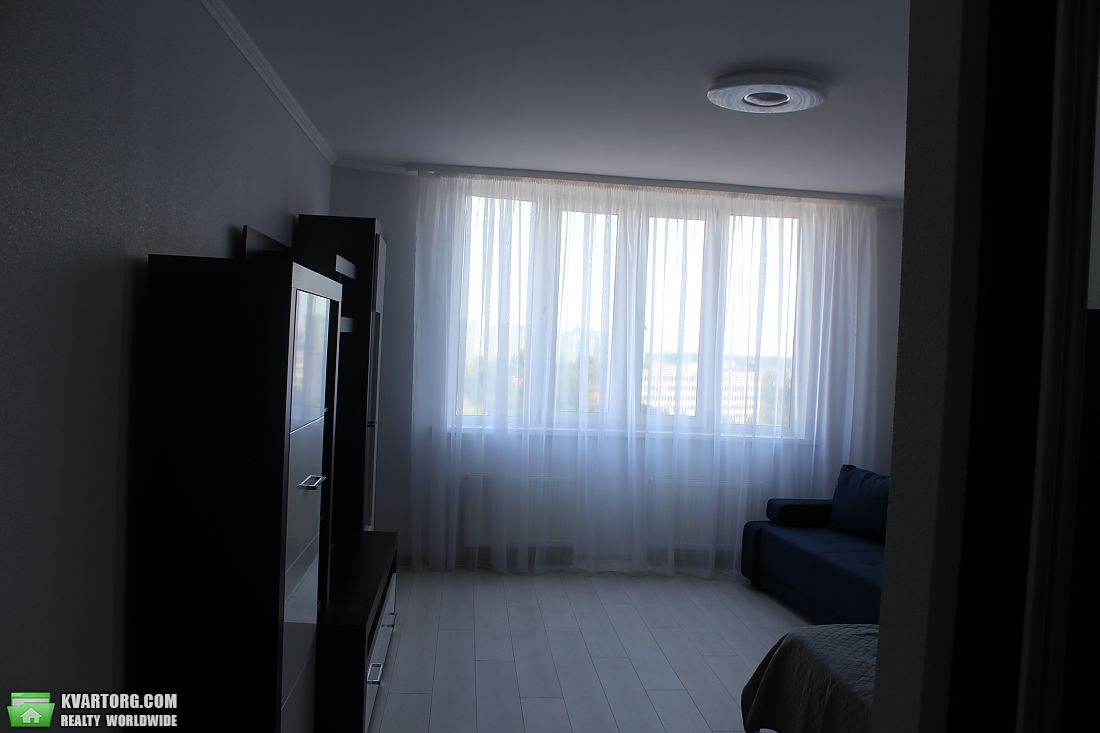 Rent out 1-room apartment. Киев, Максимовича — photo 10