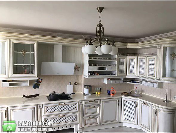 Rent out 2-room apartment. Киев,  Ужвий — photo 1