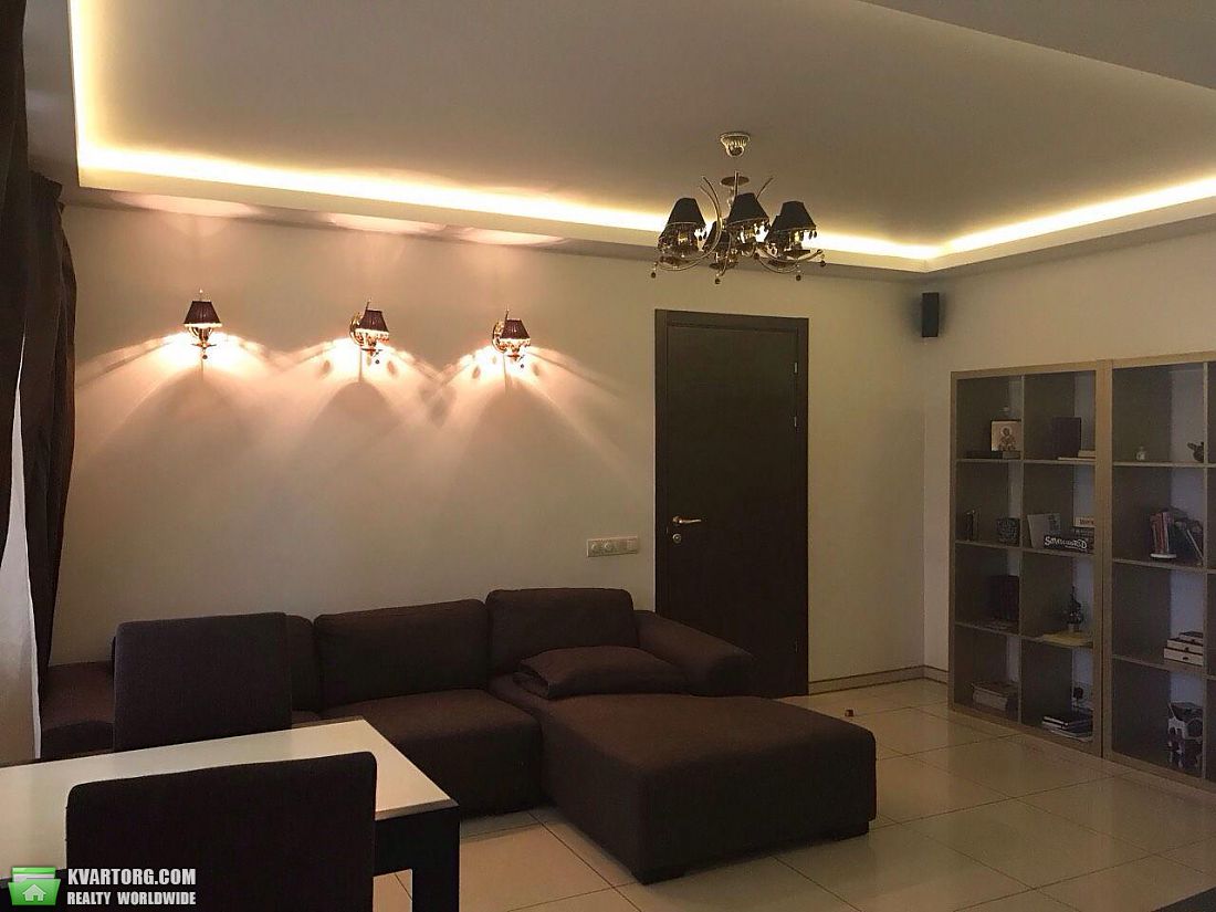 Rent out 2-room apartment. Киев,  Леси Украинки бул — photo 2