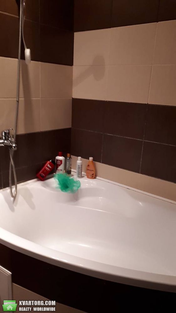 Rent out 2-room apartment. Киев,  Мишуги — photo 4
