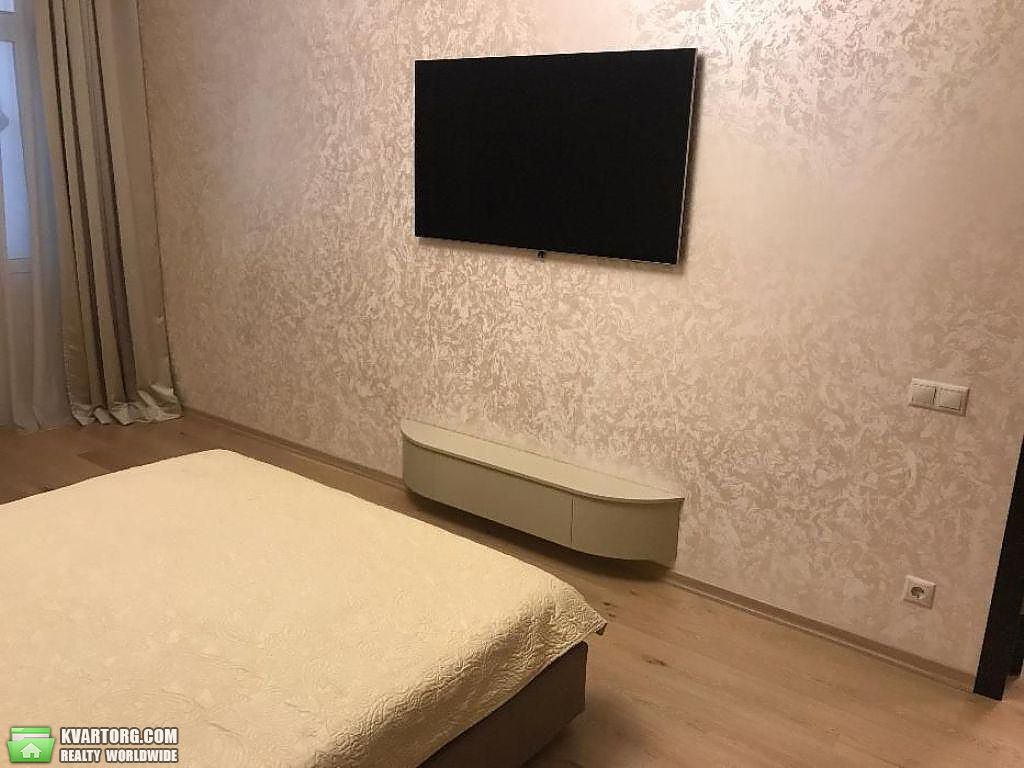 Rent out 3-room apartment. Киев,  Шамрыло — photo 4