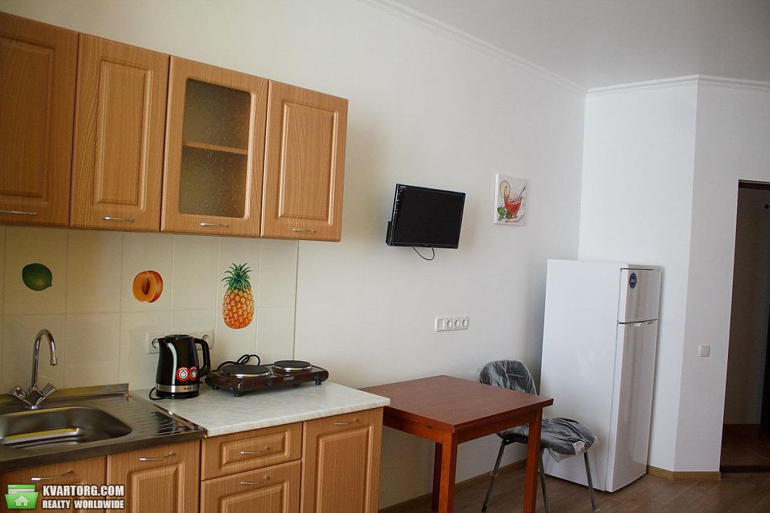 Rent out 1-room apartment. Киев,  Герцена — photo 4
