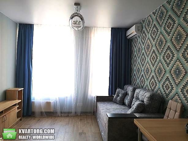 Rent out 1-room apartment. Киев, Регенераторная — photo 1