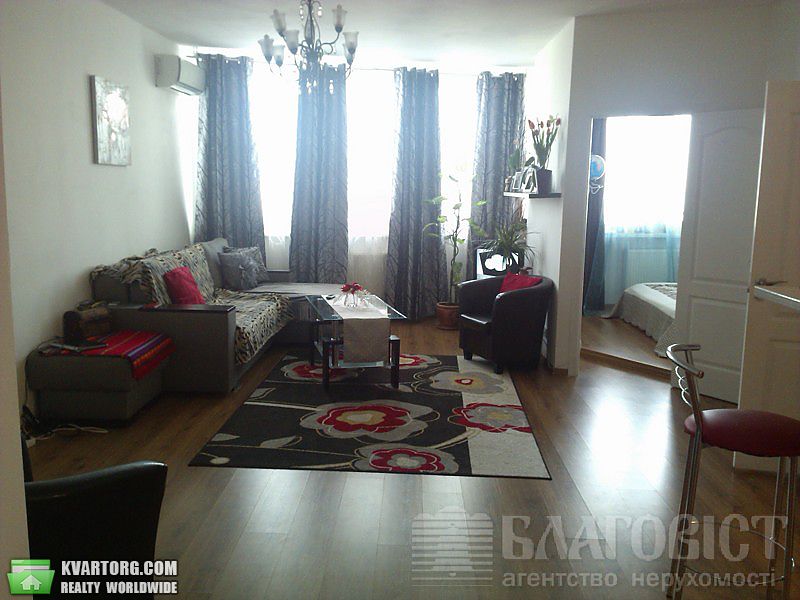 Sell 1-room apartment. Киев, Вышгородская — photo 1
