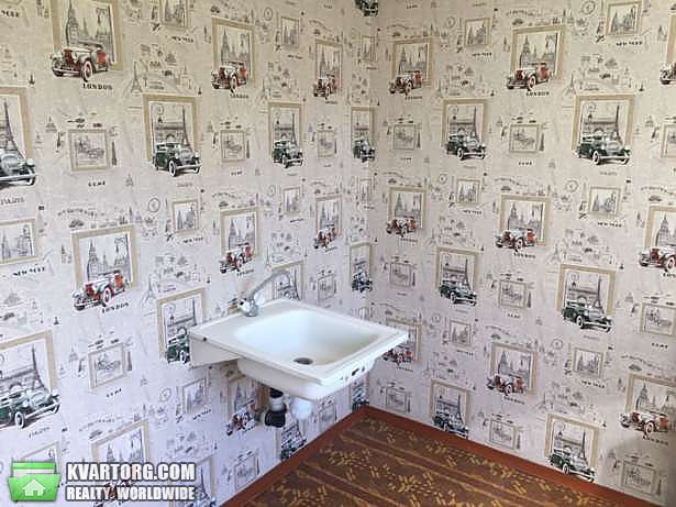 Rent out 2-room apartment. Киев,  Лаврухина — photo 2