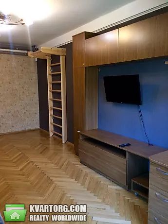 Rent out 2-room apartment. Киев, Русановская набережная — photo 8