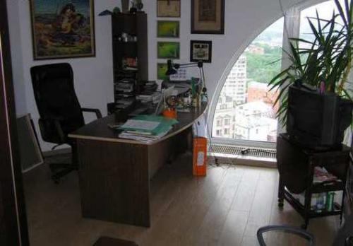 Rent out office. Киев, Кудрявский спуск — photo 1