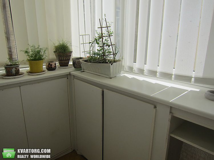 Rent out 2-room apartment. Киев,  Мазепы — photo 7