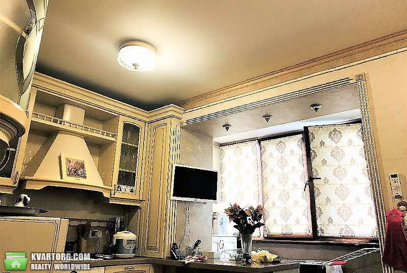 Sell 3-room apartment. Киев, Введенская — photo 2