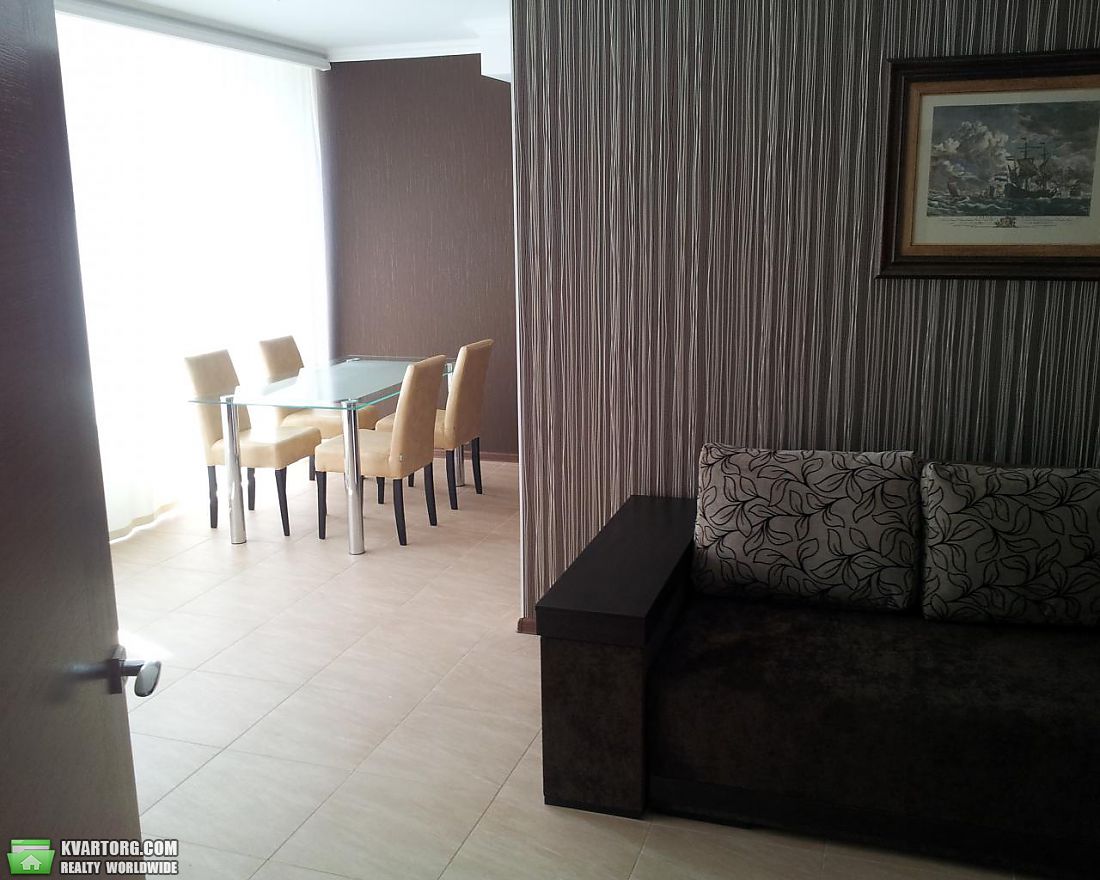 Rent out 2-room apartment. Киев,  Ямская — photo 5
