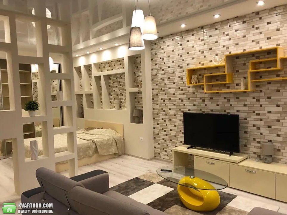 Rent out 1-room apartment. Киев,  Филатова — photo 1