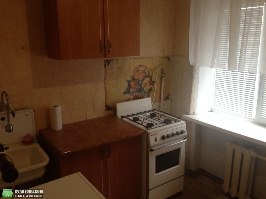 Rent out 1-room apartment. Киев,  Ялтинская — photo 4