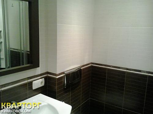 Rent out 3-room apartment. Киев,  Барбюса — photo 10