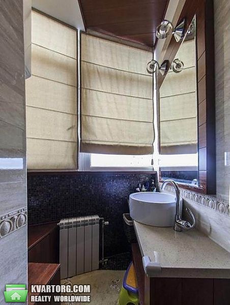 Rent out 4-room apartment. Киев, ул. Дмитриевская — photo 10