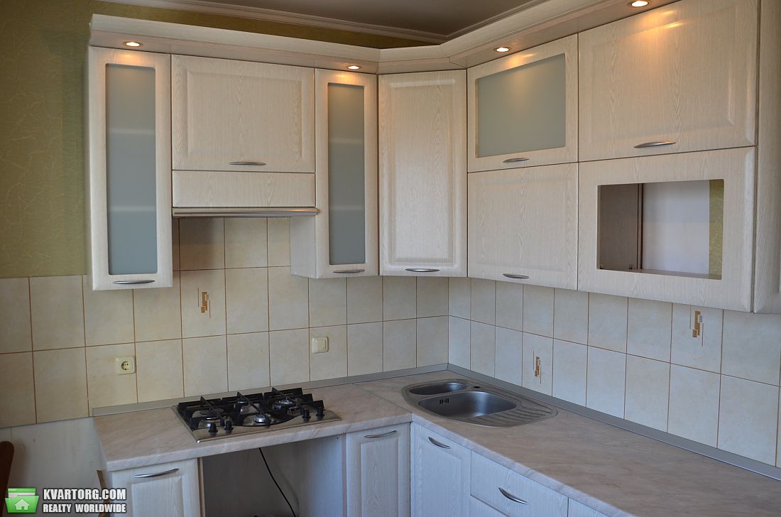 Sell 3-room apartment. Киев,  Пономарева — photo 1