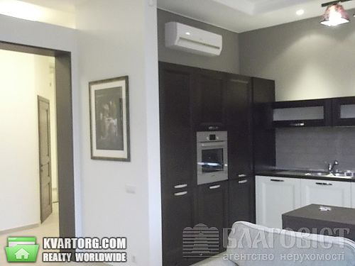 Sell 3-room apartment. Киев, Дмитриевская — photo 1