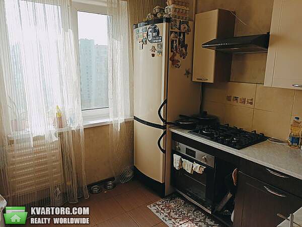 Sell 2-room apartment. Киев,  Героев Днепра — photo 1