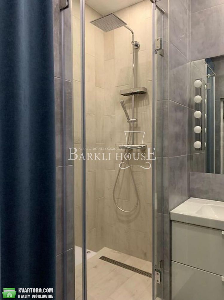 Rent out 1-room apartment. Киев, дегтярная — photo 8