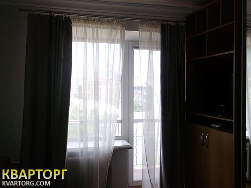 Rent out 1-room apartment. Киев,  Никольско-Ботаническая — photo 1