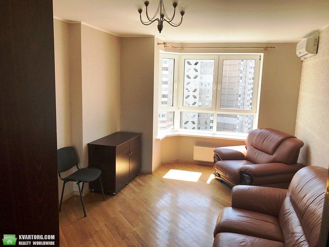 Rent out 2-room apartment. Киев,  Мишуги — photo 6