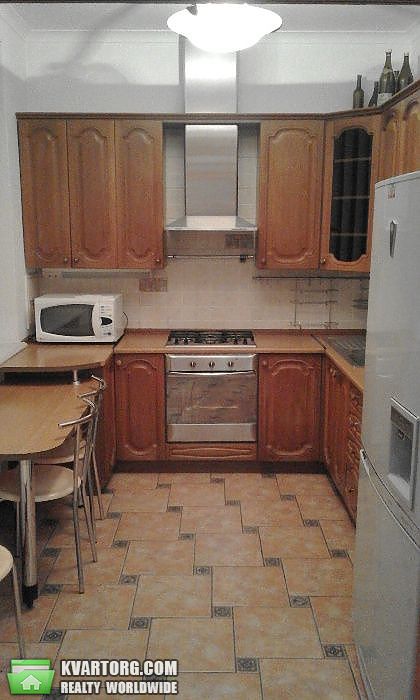 Rent out 3-room apartment. Киев, Питерская — photo 8