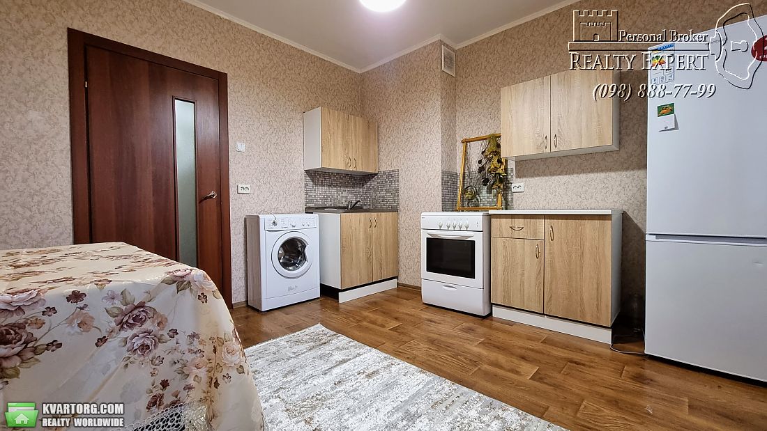 Rent out 1-room apartment. Киев,  Ясиноватский пер — photo 4