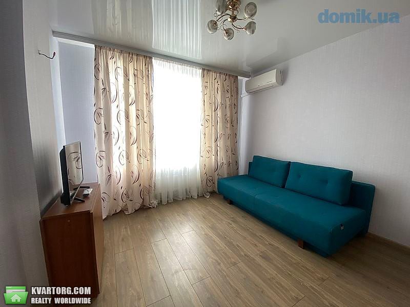 Sell 2-room apartment. Киев,  Богатырская — photo 1