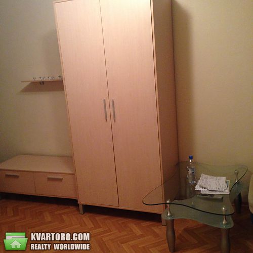 Rent out 1-room apartment. Киев, Урловская — photo 4