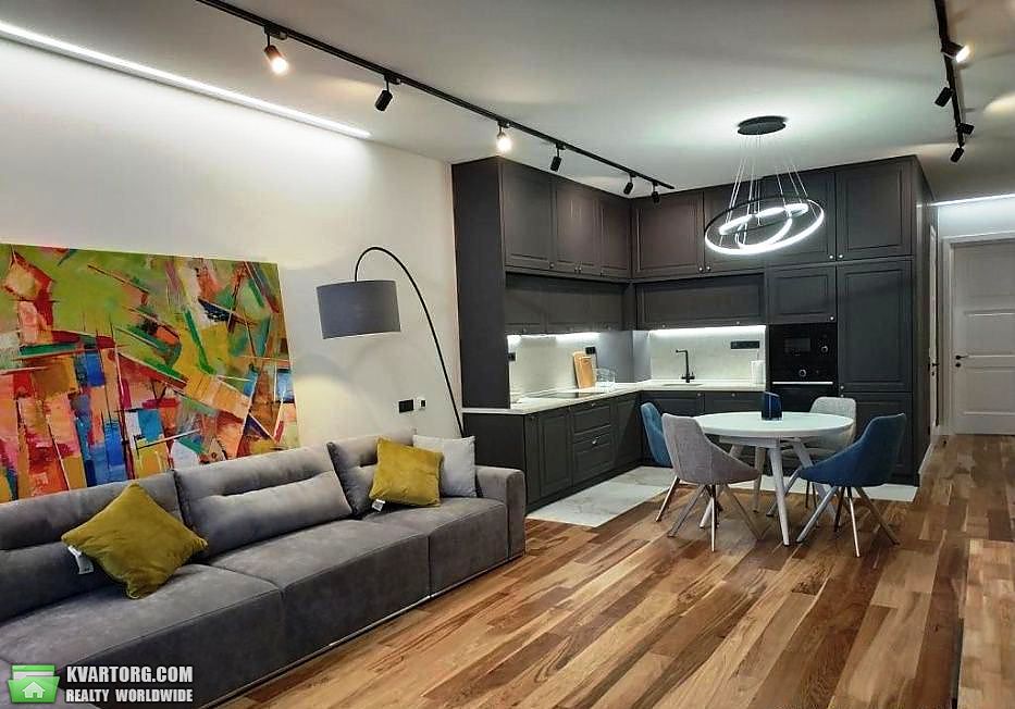 Rent out 4-room apartment. Киев,  Саперное поле — photo 1