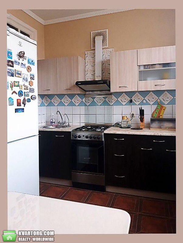 Sell 2-room apartment. Киев,  Первомайская — photo 4