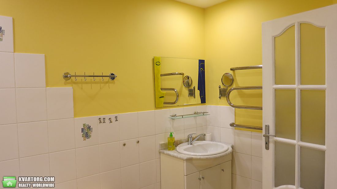 Rent out 2-room apartment. Киев, Гарина Бориса — photo 7
