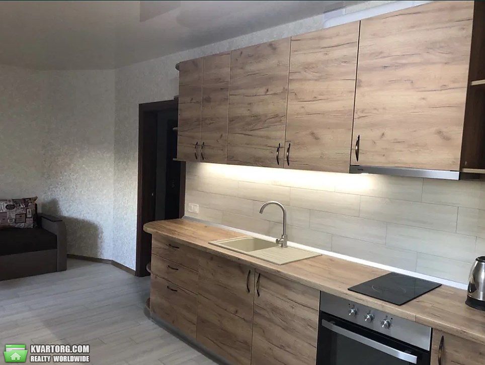 Rent out 1-room apartment. Киев,  Ломоносова — photo 1