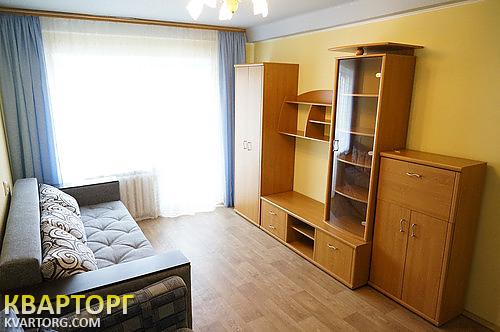 Rent out 1-room apartment. Киев, Соломенская — photo 1