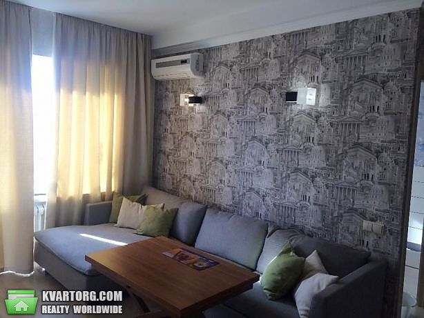 Rent out 2-room apartment. Киев,  Большая Васильковская — photo 2