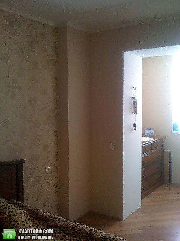 Sell 3-room apartment. Днепропетровск, Тополь-2 — photo 2