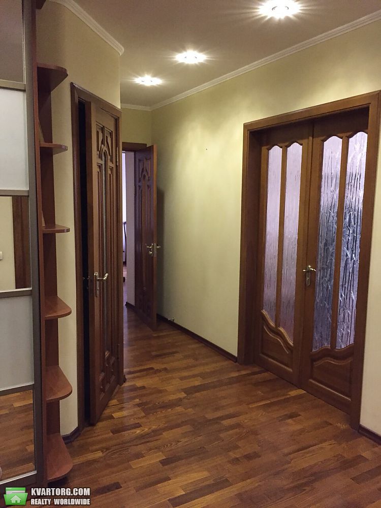 Rent out 2-room apartment. Киев,  Ломоносова — photo 4